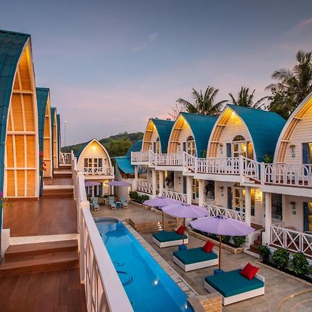 Santorini Beach Resort Gili Trawangan Zewnętrze zdjęcie