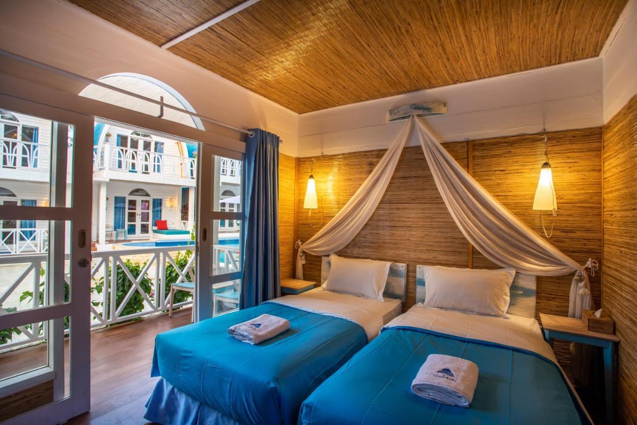 Santorini Beach Resort Gili Trawangan Zewnętrze zdjęcie