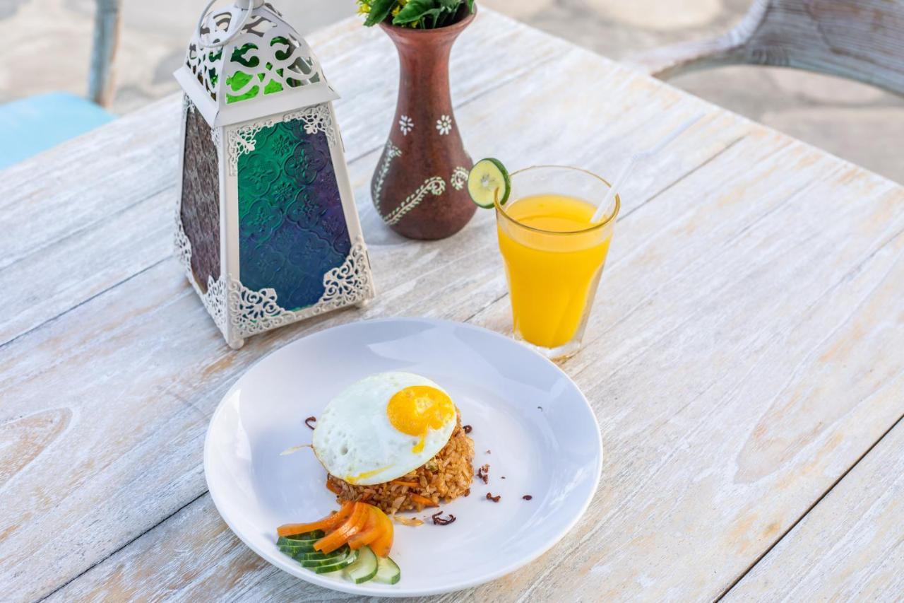 Santorini Beach Resort Gili Trawangan Zewnętrze zdjęcie
